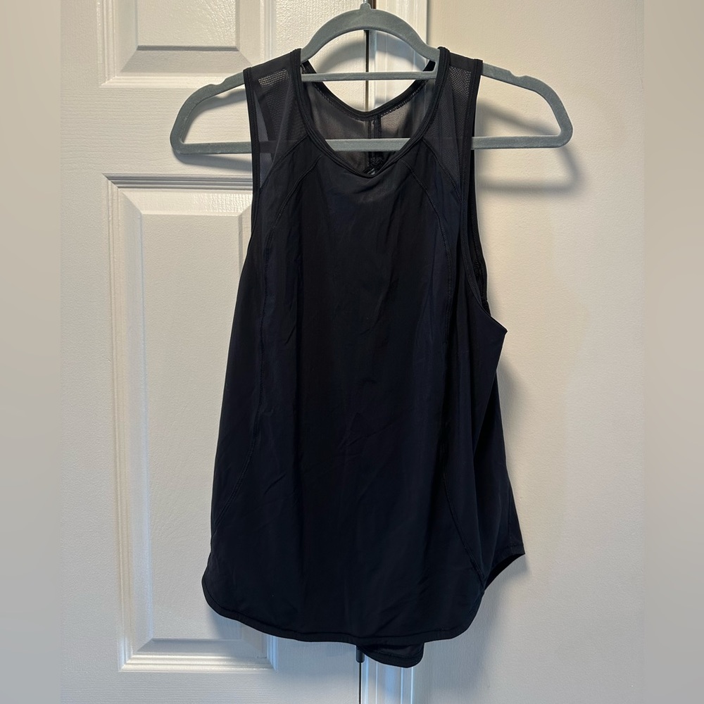 Black lululemon tank top